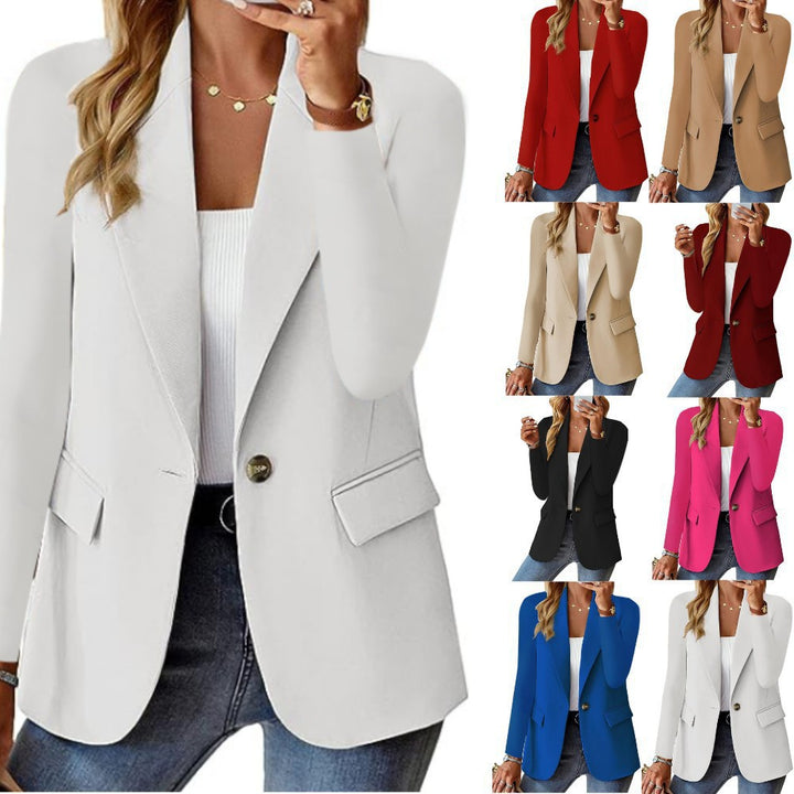 Dame moderne blazer-outfit med elegant snit og klassiske detaljer Stilla