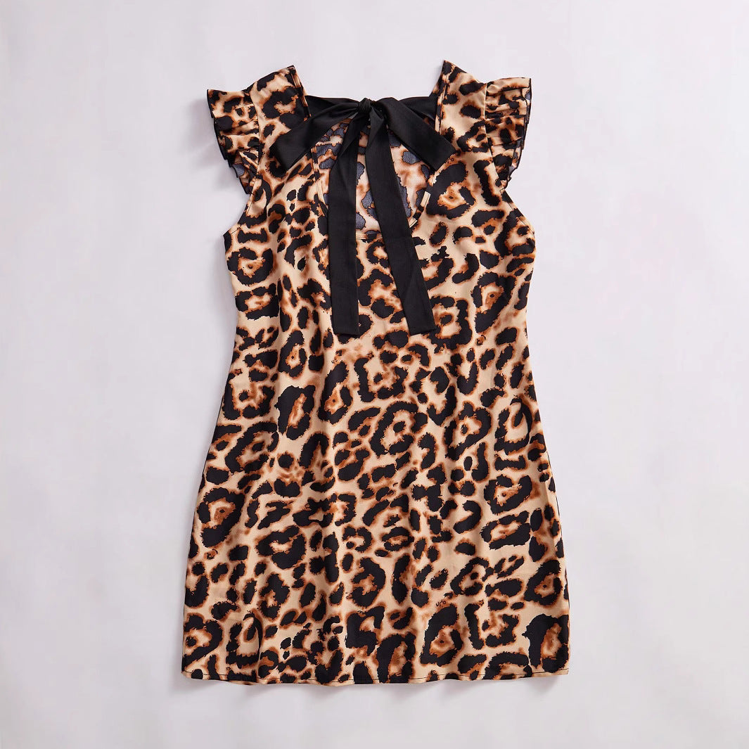 Dame trendy omslagskjorte med flæse detaljer og leopard tryk Stilla