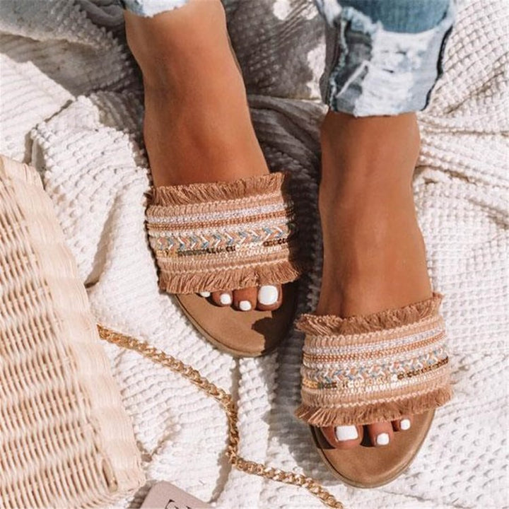 Dame fritids-sandaler med blødt design og dekorative frynser Stilla