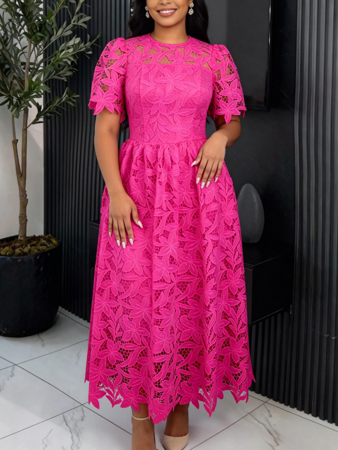Dame spids maxi-kjole med blomsterdesign Skovae