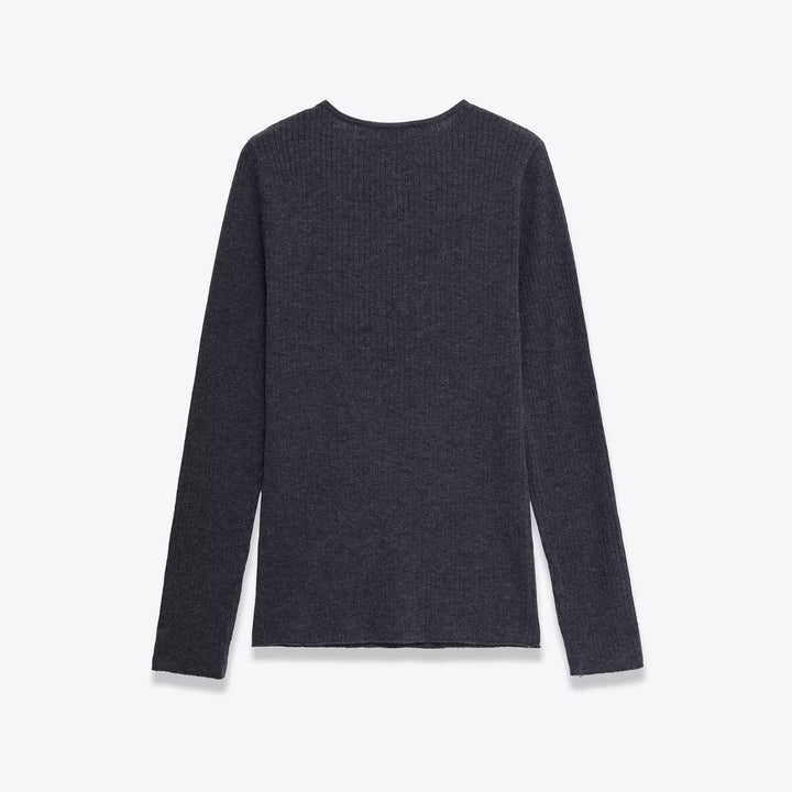Dame Langærmet shirt med dekorative knapper og fint ribdesign Stilla