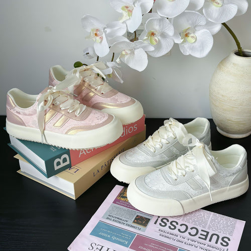 Dame mode sneakers med glitrende overdækning og polstret indersål Stilla