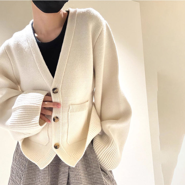 Femme Chunky Strikcardigan med elegant knapdetalje Stilla