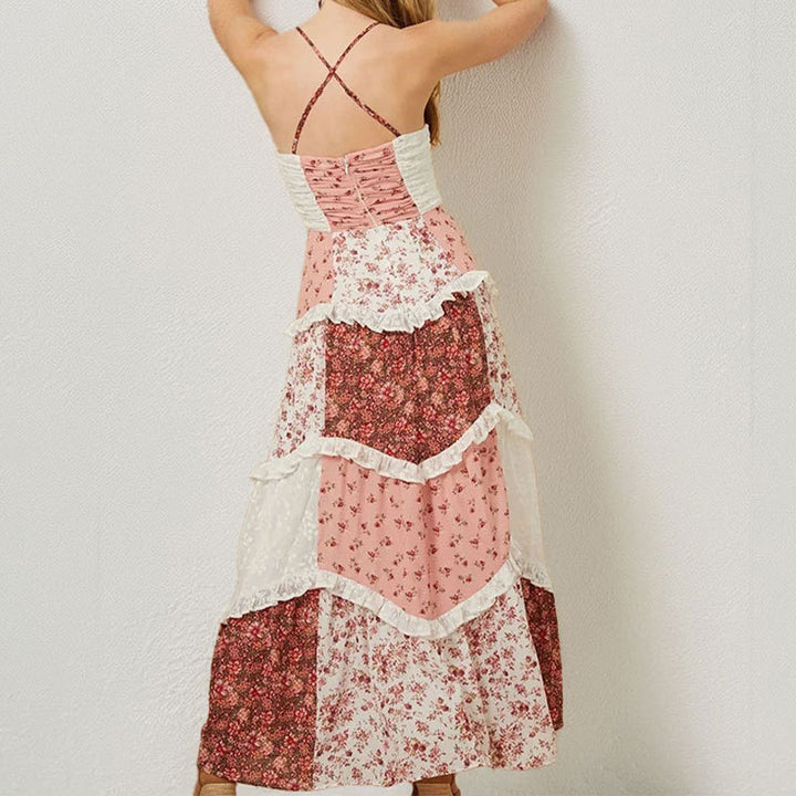 Dame Maxikjole med legende patchwork-design og volangdetaljer Stilla