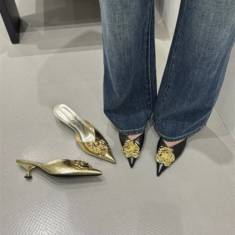 Dame Stilfulde spidse slip-ons med blomsterdekoration Stilla