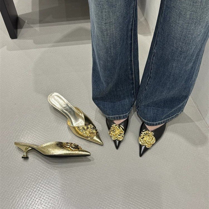 Dame Stilfulde spidse slip-ons med blomsterdekoration Stilla