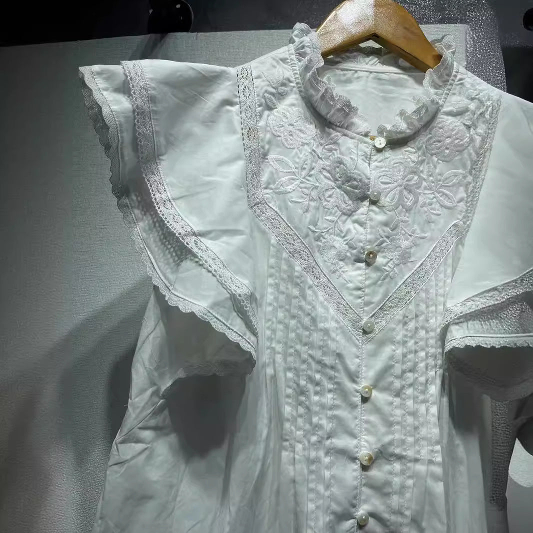 Dame elegant spidsbluse med flæser og folder Stilla