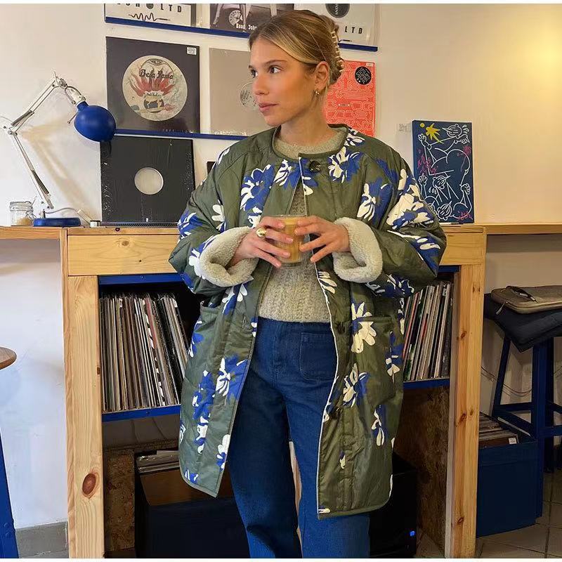 Dame quiltet blousonjakke med blomstret design og varmende indvendigt foer Stilla