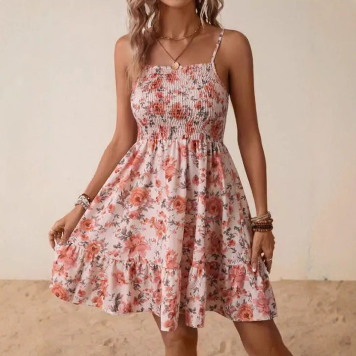 Dame let sommerkjole med ruffles og blomsterdesign Stilla