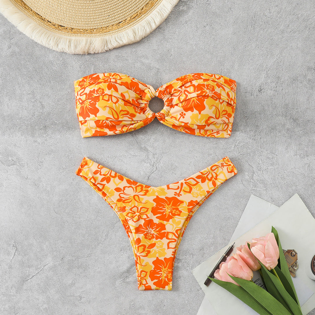 Dame Bandeau-Bikini-sæt med floral design og ringakcent Stilla
