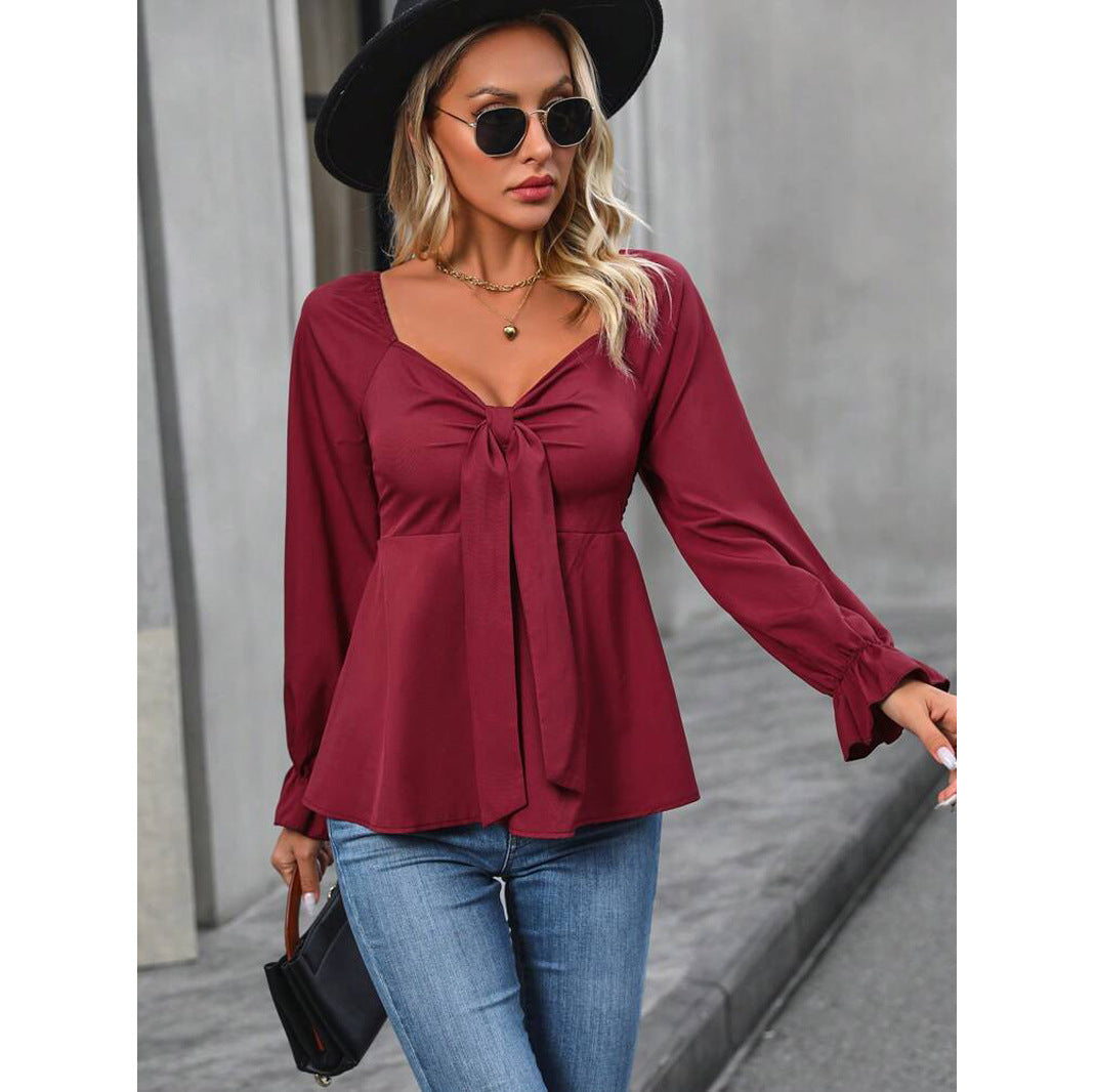 Dame Luftigt skåret bluse med slips-detail Stilla