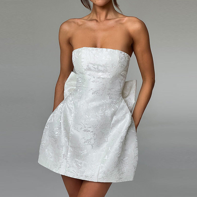 Dame off-shoulder cocktailkjole med elegant sløjfedetalje Skovae