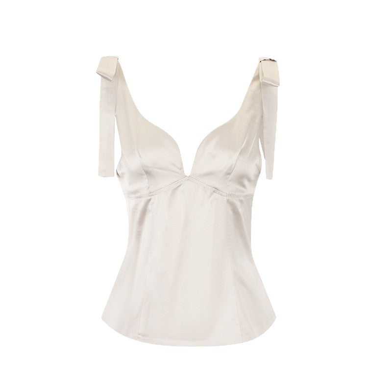 Dame elegant top med justerbare stropper og silkeagtigt, glansfuldt finish Skovae