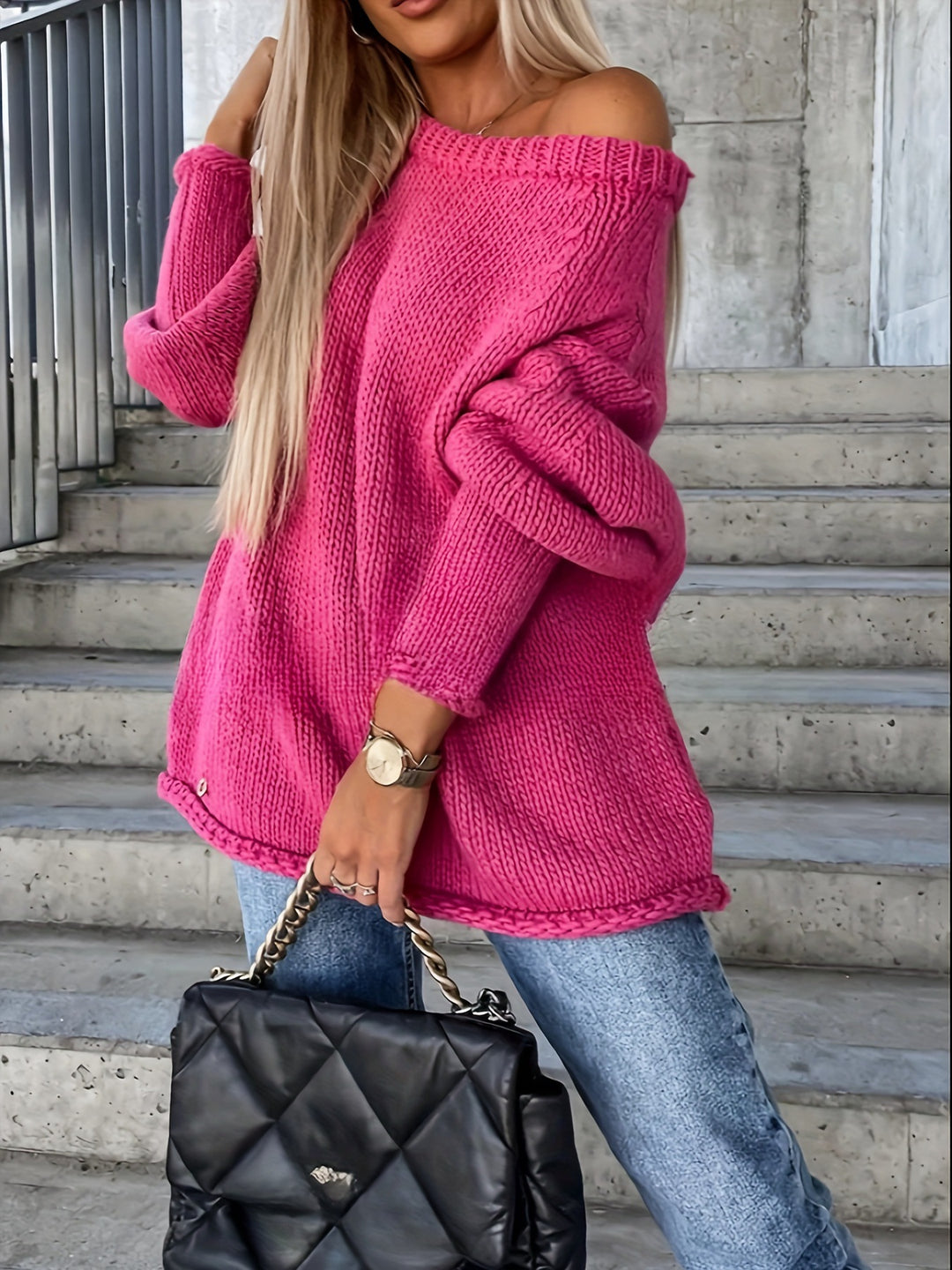Dame Oversized Off-Shoulder Strikpullover Stilla