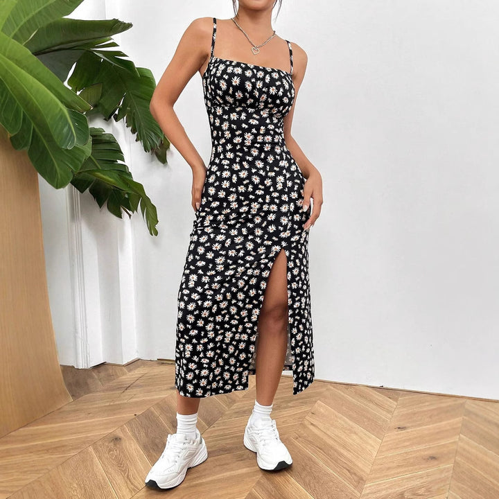 Dame Midikjole med unikt blomsterdesign og siderift Stilla