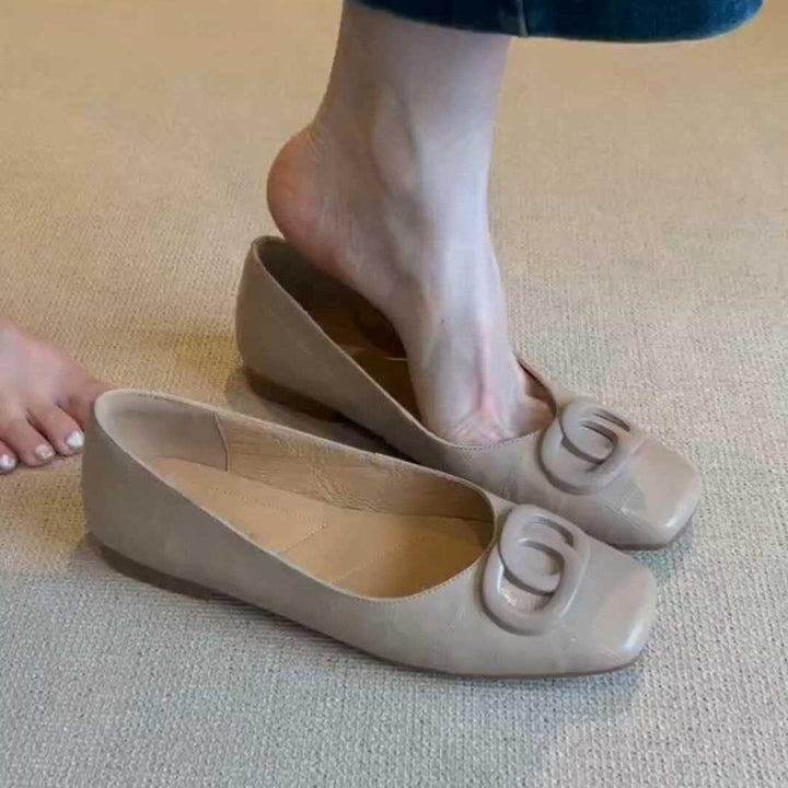Dame klassiske Komfort Slip-On kileflade med dekorativ akcent Stilla