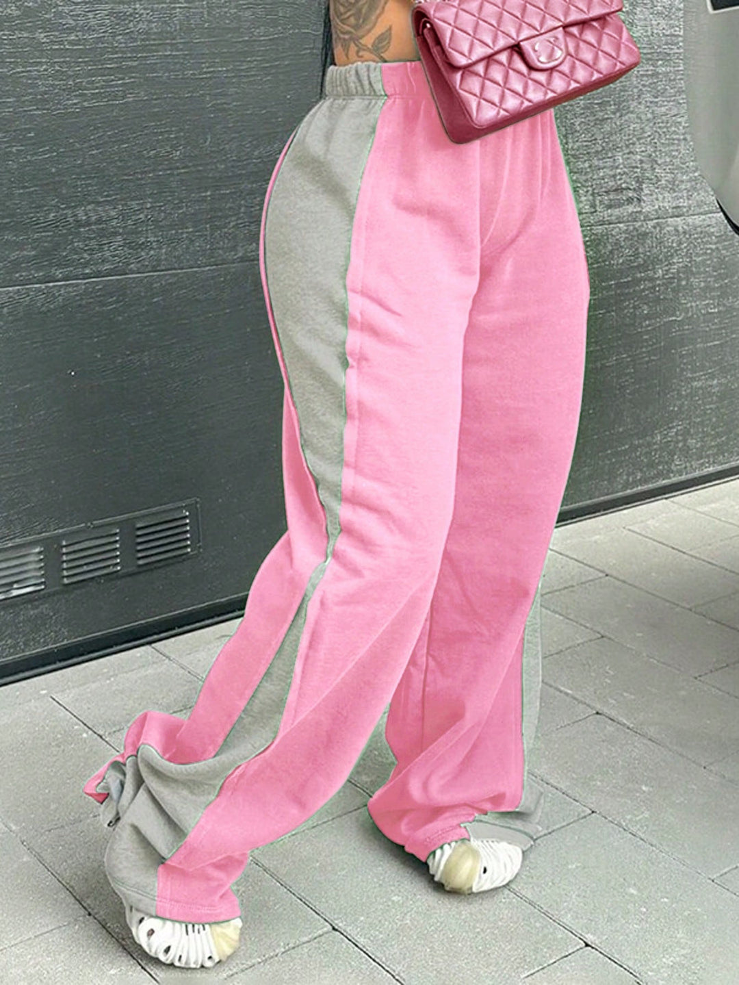 Dame Sporty Sweatpants med sidelæns kontraster og komfortable manchetter Stilla