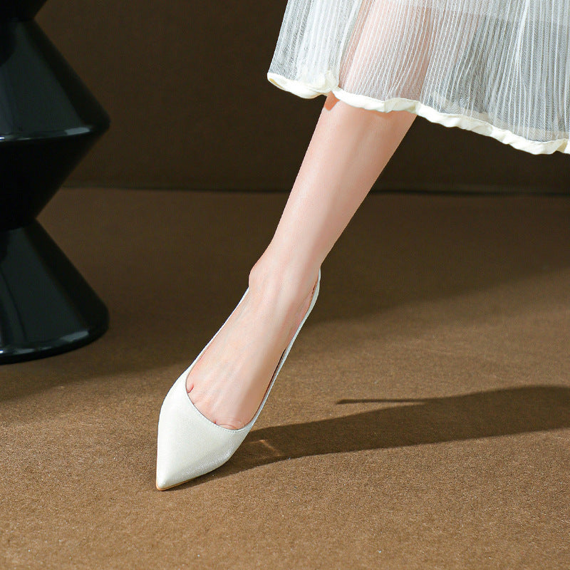 Dame elegante spidse Stiletto-hæle med metallisk accent Stilla