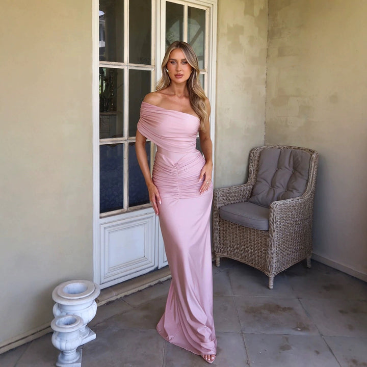 Dame Elegant Aften Kjole med Asymmetrisk Design og Samlinger