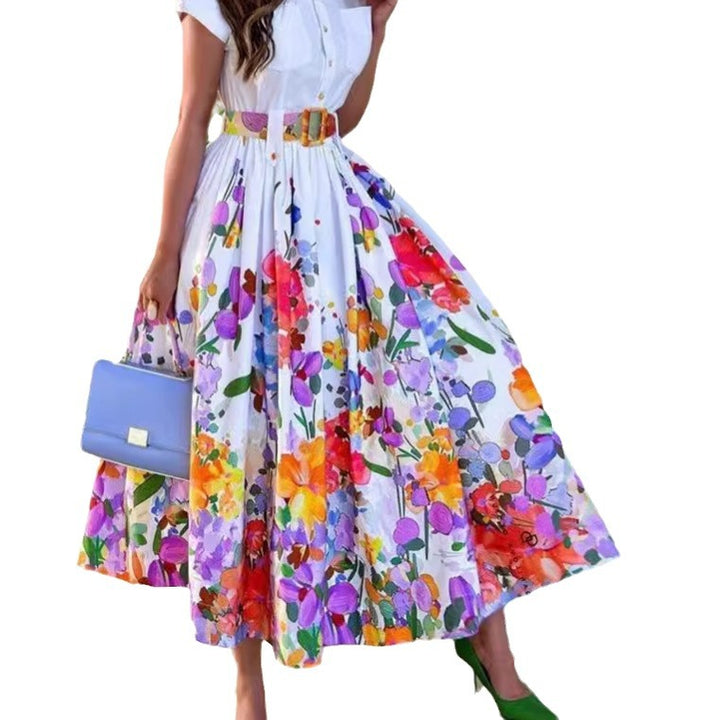 Dame Maxikjole med blomstret print og feminin silhuet Skovae
