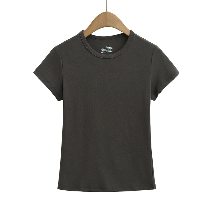 Dame Basic T-shirt med rund udskæring og tætsiddende pasform Stilla