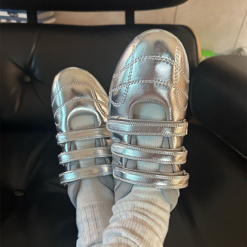 Herre præstations sneakers med justerbart remsystem Stilla