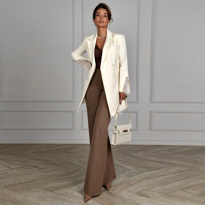 Damer elegant blazer med blondeærmer Skovae