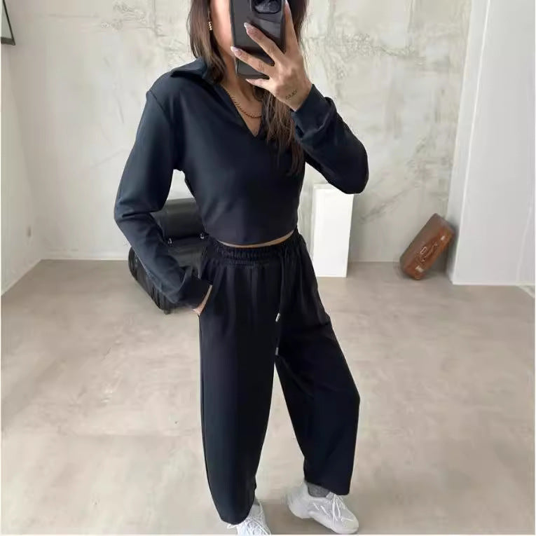 Damer sporty sæt med cropped top og løse bukser Stilla