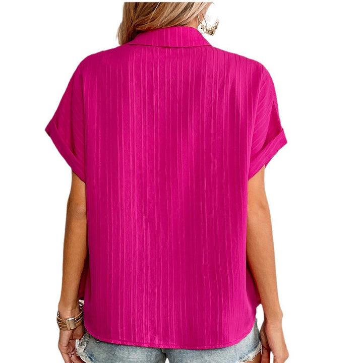 Dame chiffonbluse med asymmetrisk snit og afslappet button-down-design Stilla
