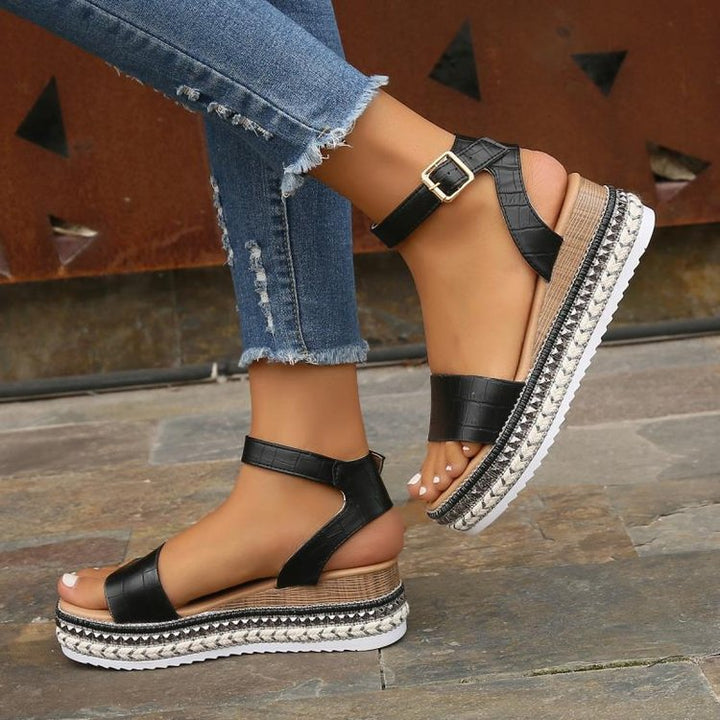 Dame Wedge-sandaler med gyldent akcent og anatomisk fodseng Stilla