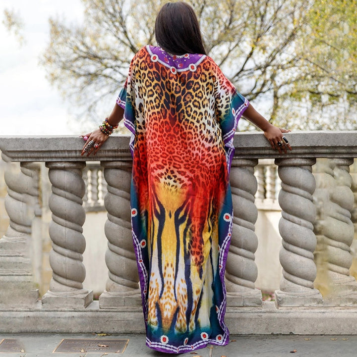 Dame Maxi-Kaftan med kunstnerisk tribal-mønster og elegant V-udskæring Stilla