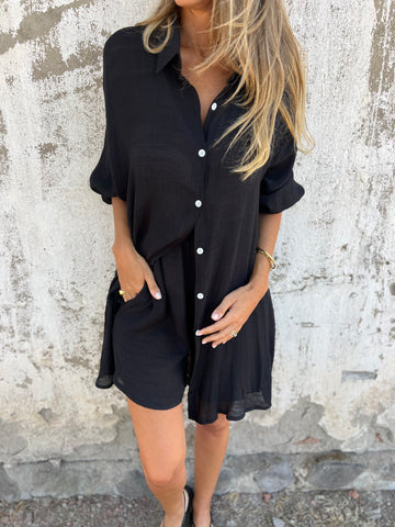 Dame afslappet bluse-shorts-sæt med oversized snit og luftig tekstur Stilla