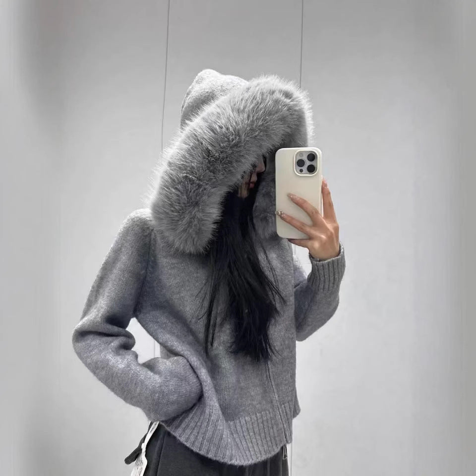 Kvindernes fashionable cardigan med aftagelig hætte lavet af blødt materiale Stilla