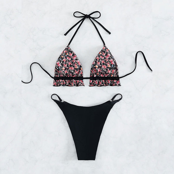 Dame triangel-bikini med ruffle detaljer og floral design Skovae
