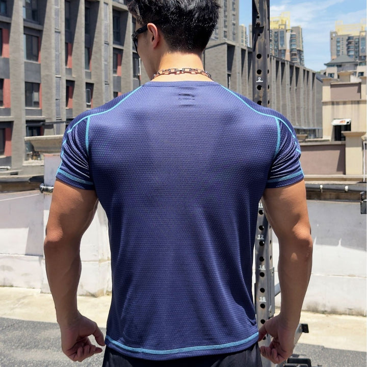 Herrer åndbar fitnessshirt med anatomisk snit Stilla