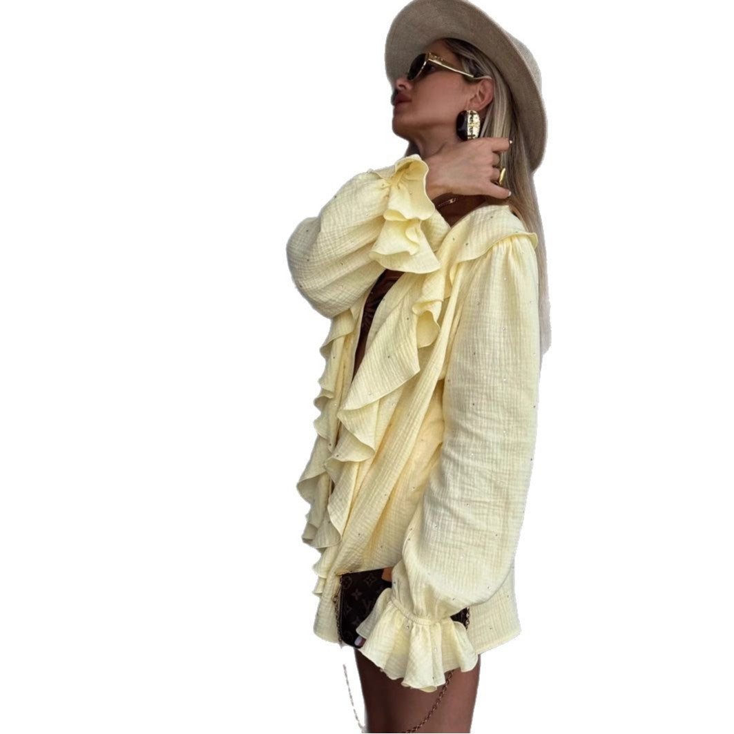 Kvinder let bluse med ruffle detaljer og elegant snit Stilla