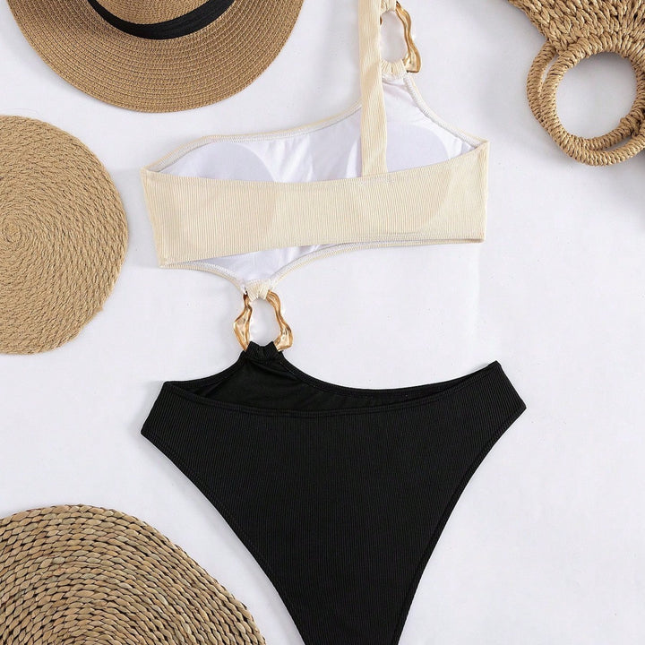 Dame En-sidet bikini med moderigtigt ringdetalje Skovae