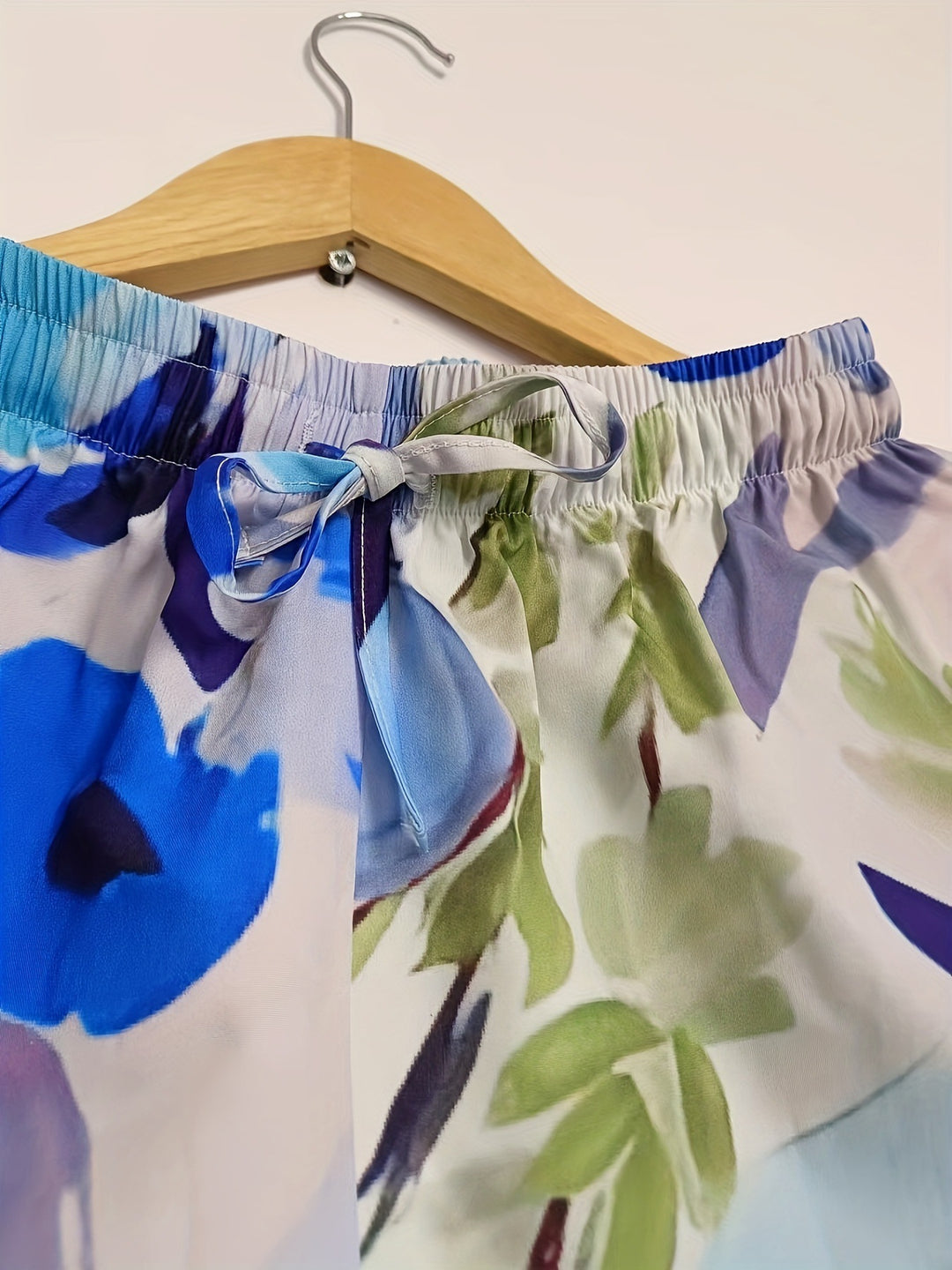 Dame Lette Sommerbukser med blomstret design Stilla