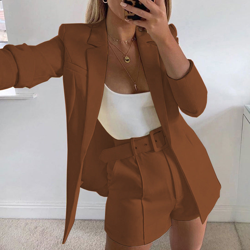 Dame afslappet blazer-shorts-sæt med taljebælte Stilla