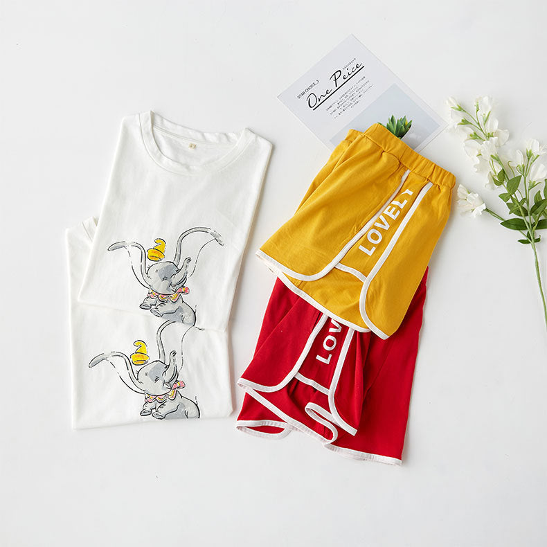 Dame fritid-pyjamasæt med legende elefantmotiv og åndbare shorts Stilla