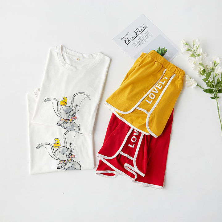 Dame fritid-pyjamasæt med legende elefantmotiv og åndbare shorts Stilla