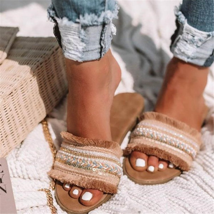 Dame fritids-sandaler med blødt design og dekorative frynser Stilla