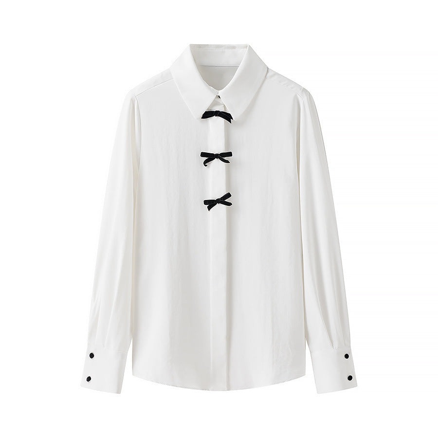 Damebluse med dekorative sløjfer Stilla