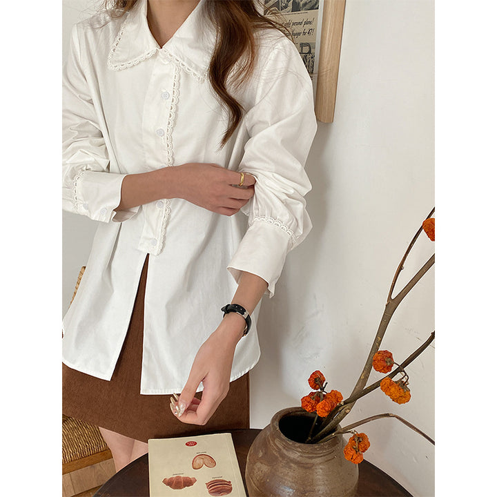 Kvinders elegante bluse med blondeskrave Stilla