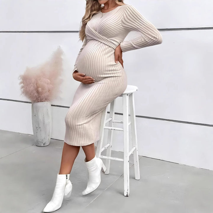 Dame wrapping dress til gravide kvinder med lange ærmer og rib design Stilla