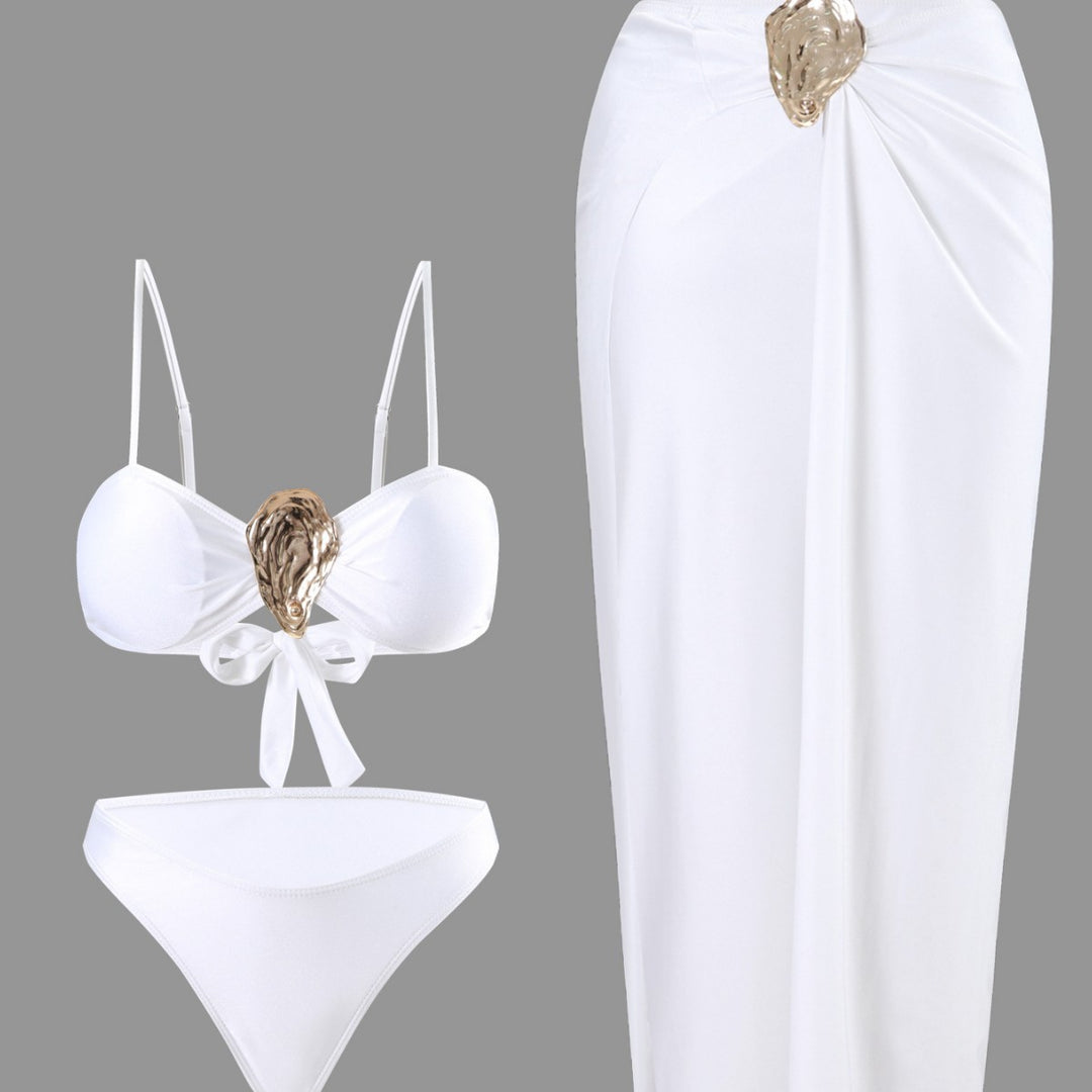 Dame bikini-sæt med elegant omslagsskørt-udseende og glamorøs klips Stilla
