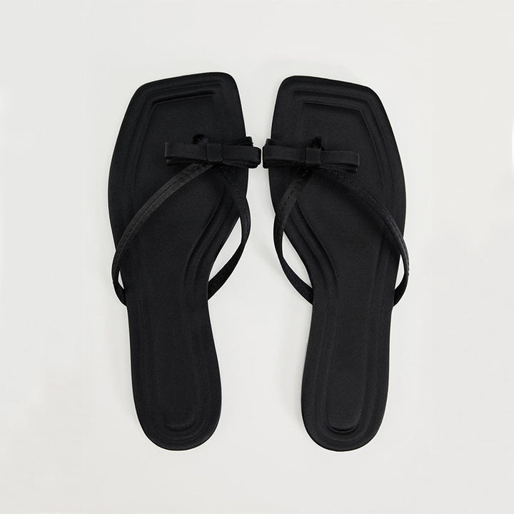 Dame flade sandaler med kunstnerisk remdesign og komfortabel fodseng Stilla