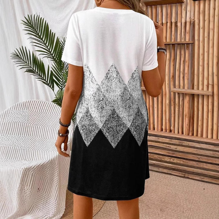 Dame T-shirt kjole med moderne grafisk design Stilla