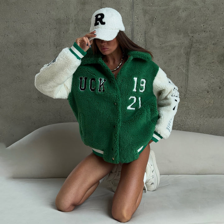Kvinders hyggelige oversized fleecejakke med sportsdetaljer Stilla