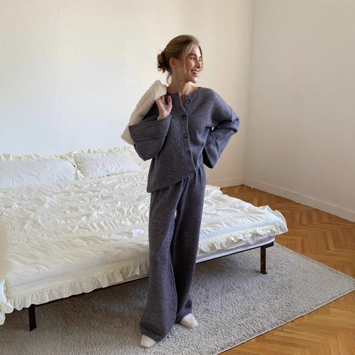 Kvindernes hyggelige strikket loungewear sæt med knaplukning og løs pasform Stilla